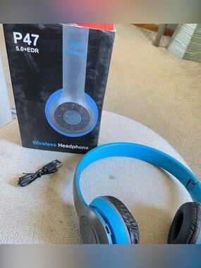 P47 5.0 EDR wireless headphones